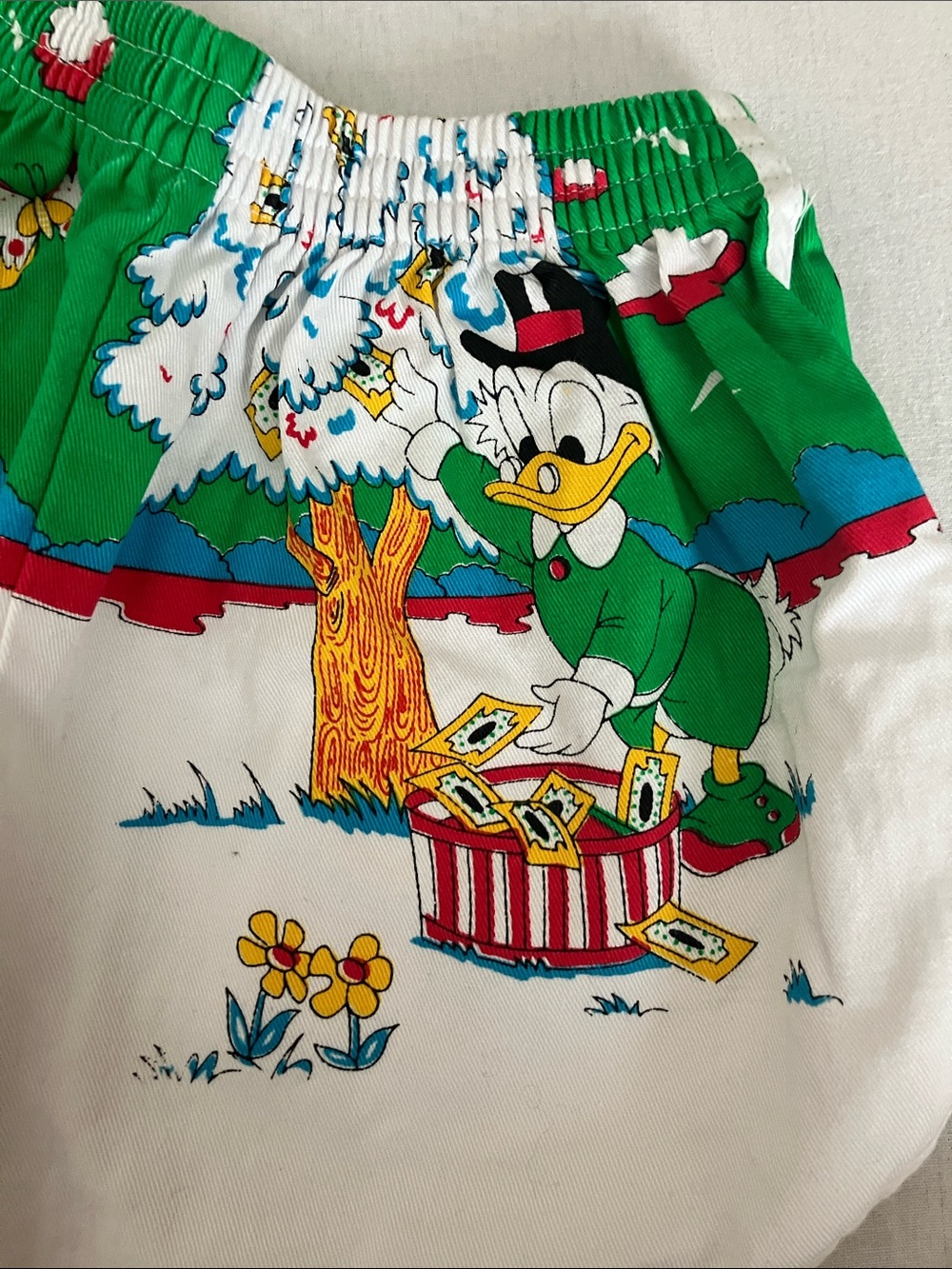 Vintage Kids Cartoon Shorts in White, Green & Yellow - Picture 4 of 7